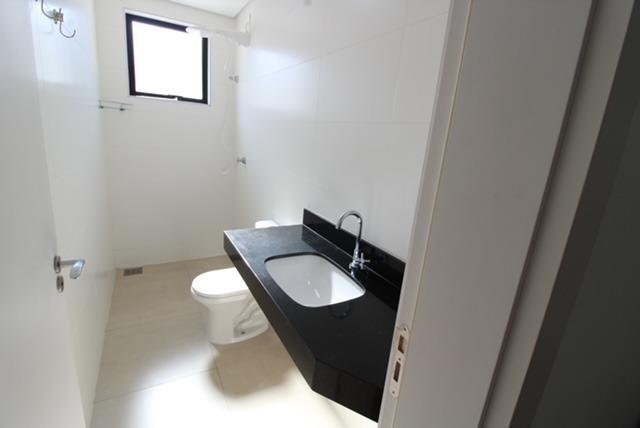 Apartamento, Floresta, 2 Quartos, 2 Vagas, 2 Suítes