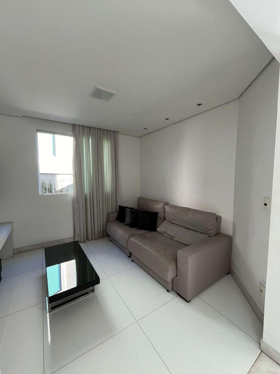 Casa, Castelo, 4 Quartos, 8 Vagas, 4 Suítes