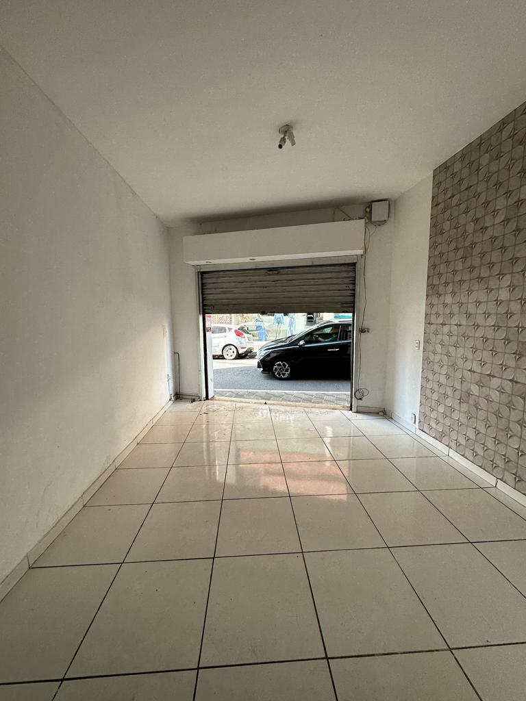 Andar, Centro, 0 Quarto, 0 Vaga
