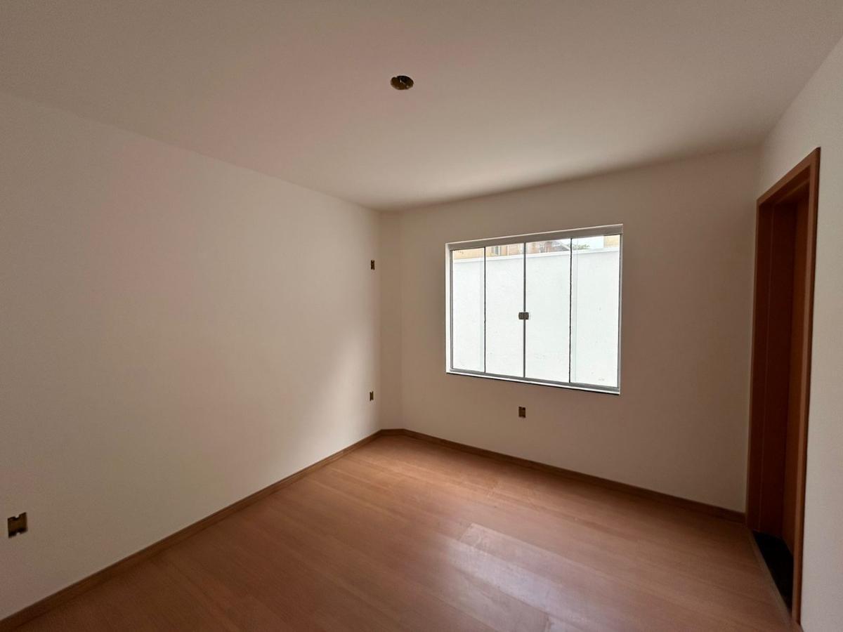 Apartamento, Santa Cruz Industrial, 3 Quartos, 2 Vagas, 1 Suíte