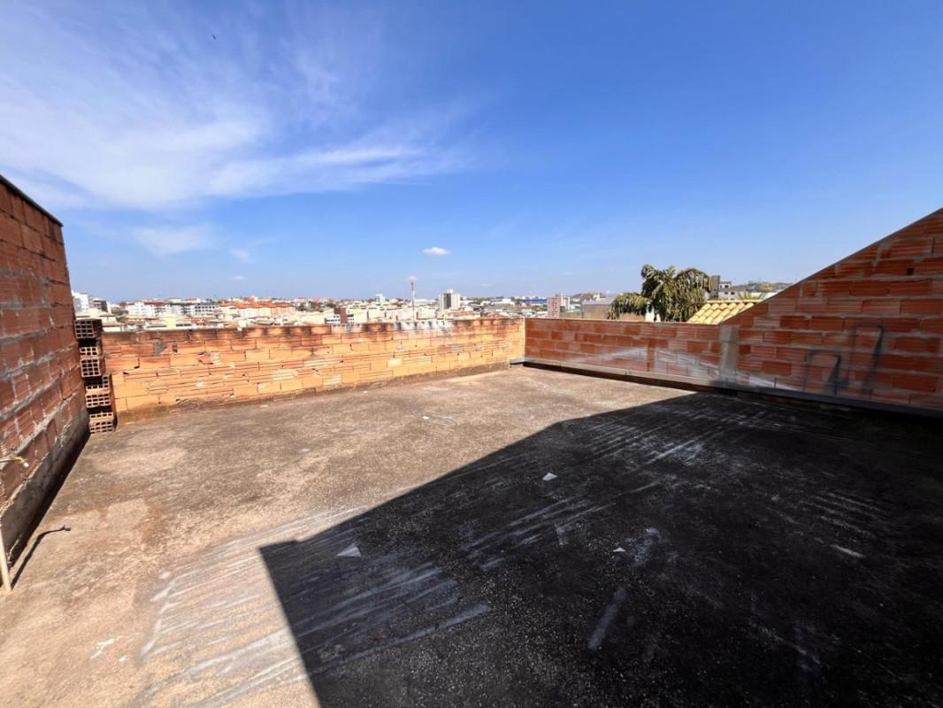 Casa, Jardim Riacho das Pedras, 3 Quartos, 2 Vagas, 1 Suíte