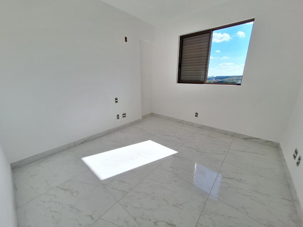 Cobertura, Jaraguá, 4 Quartos, 4 Vagas, 4 Suítes