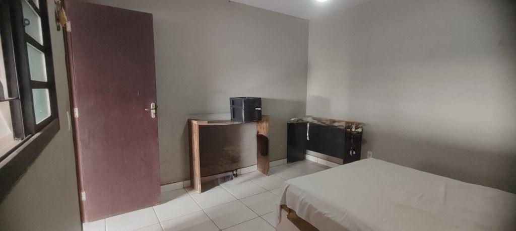 Casa, Nações Unidas, 4 Quartos, 0 Vaga, 1 Suíte