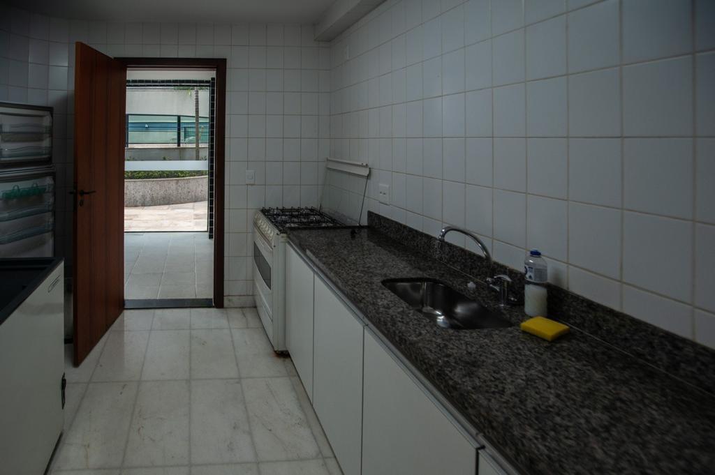 Apartamento, Belvedere, 4 Quartos, 5 Vagas, 2 Suítes