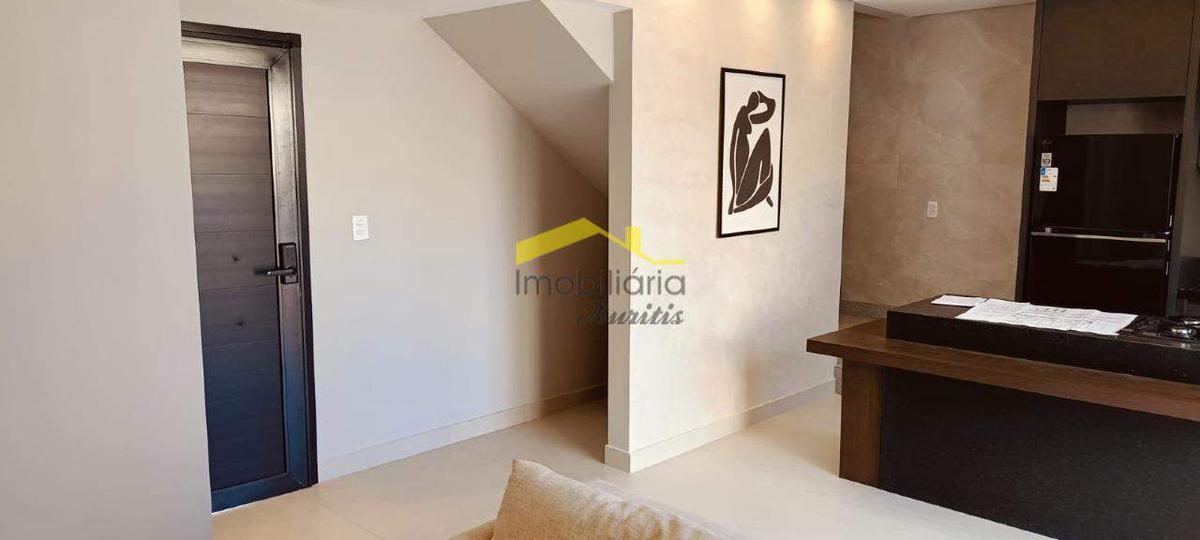 Casa, Buritis, 2 Quartos, 2 Vagas, 2 Suítes