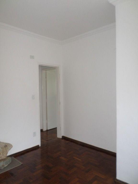 Casa, Centro, 5 Quartos, 0 Vaga, 1 Suíte