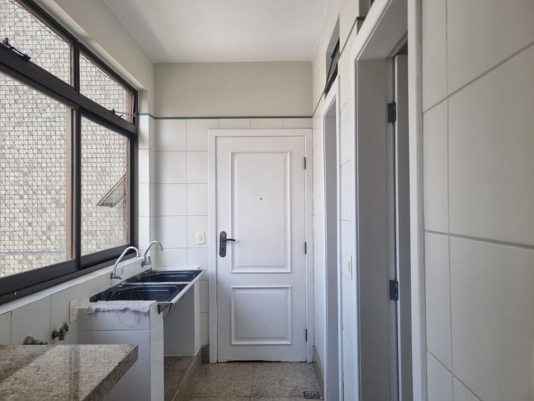 Apartamento, Barreiro, 3 Quartos, 2 Vagas, 1 Suíte