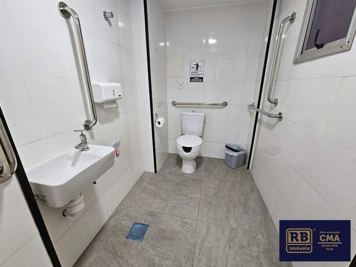 Sala, Barro Preto, 0 Quarto, 4 Vagas