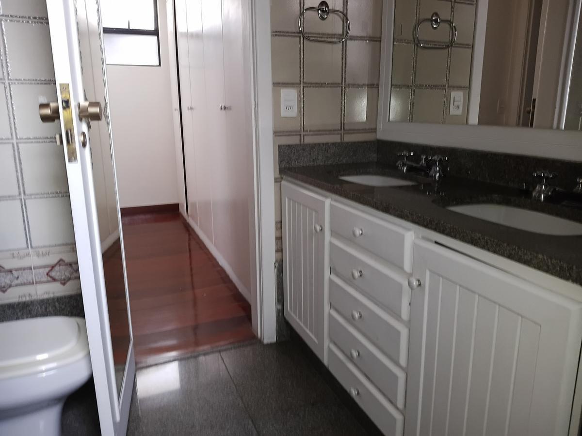 Apartamento, Funcionários, 4 Quartos, 4 Vagas, 2 Suítes