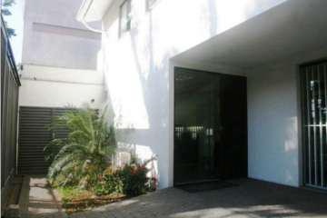Prédio, Floresta, 0 Quarto, 2 Vagas
