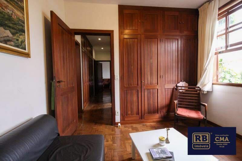 Casa, Serra, 4 Quartos, 5 Vagas, 1 Suíte