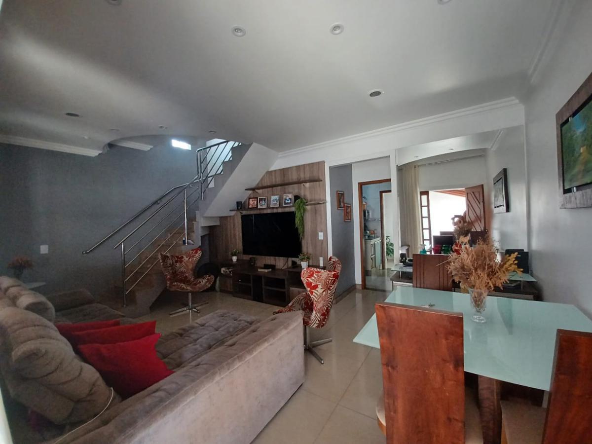 Casa, Jardim Riacho das Pedras, 3 Quartos, 3 Vagas, 1 Suíte