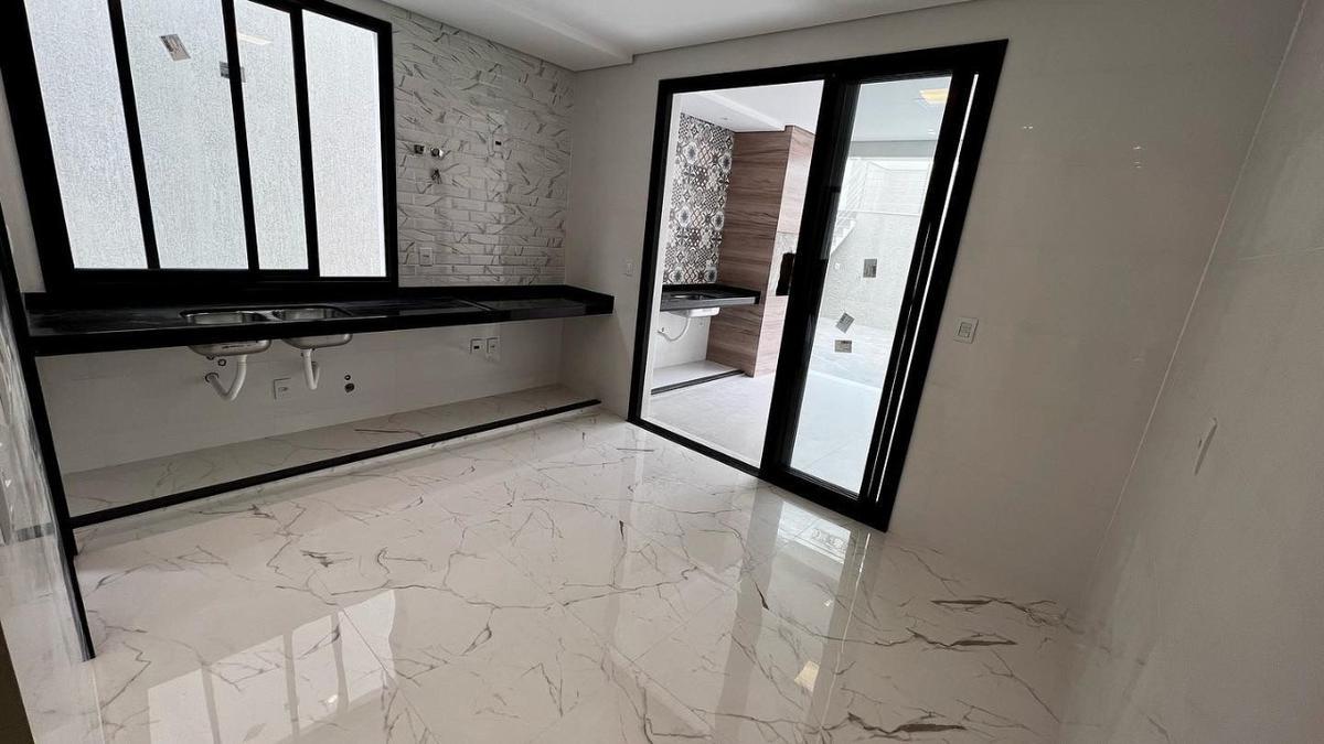 Casa, Santa Rosa, 3 Quartos, 0 Vaga, 1 Suíte