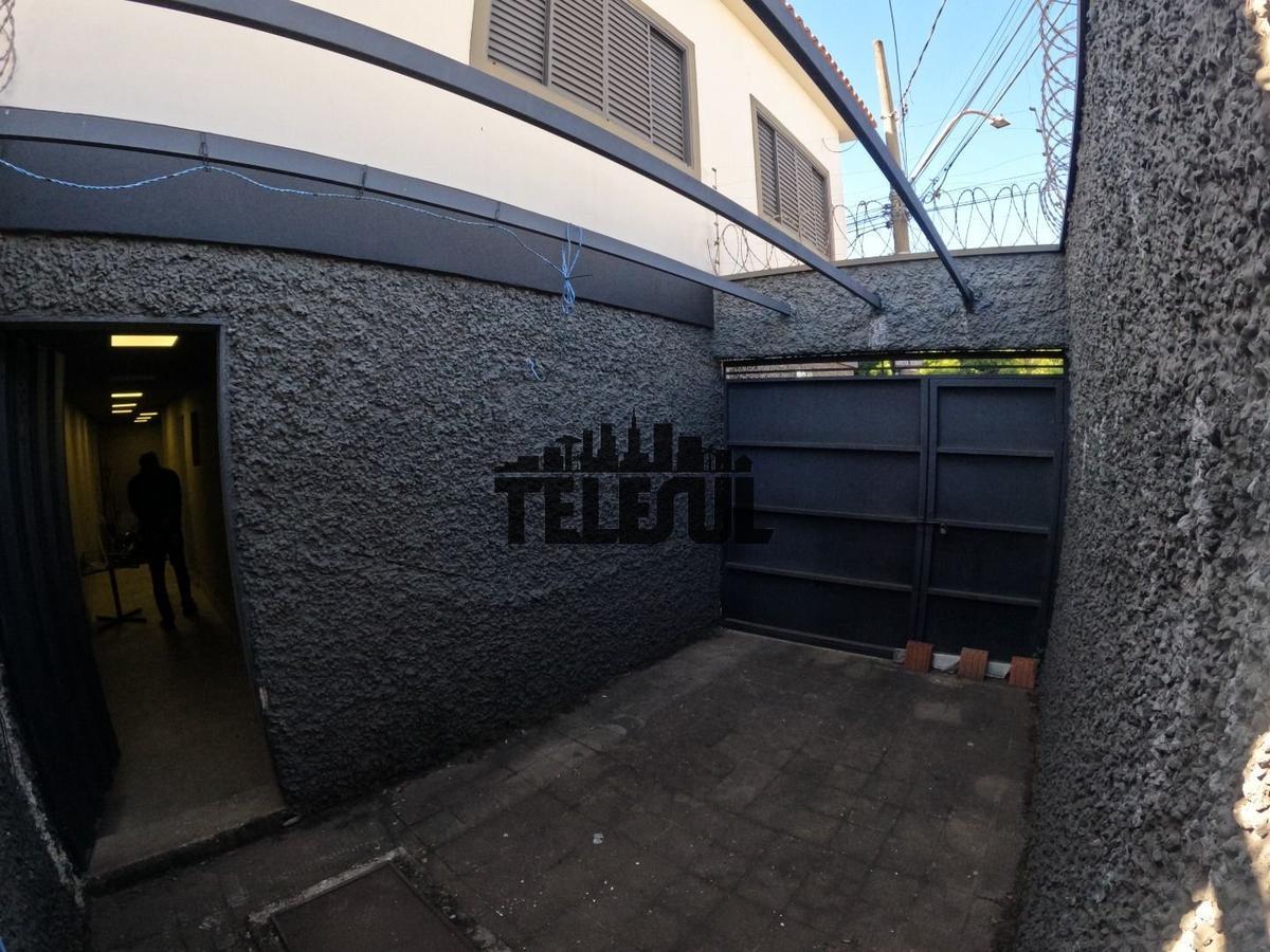 Casa, Centro, 2 Quartos, 3 Vagas, 1 Suíte