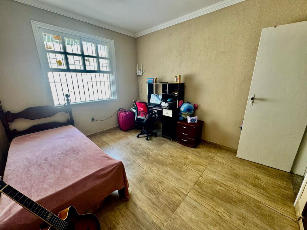Casa, Ouro Preto, 4 Quartos, 5 Vagas, 1 Suíte