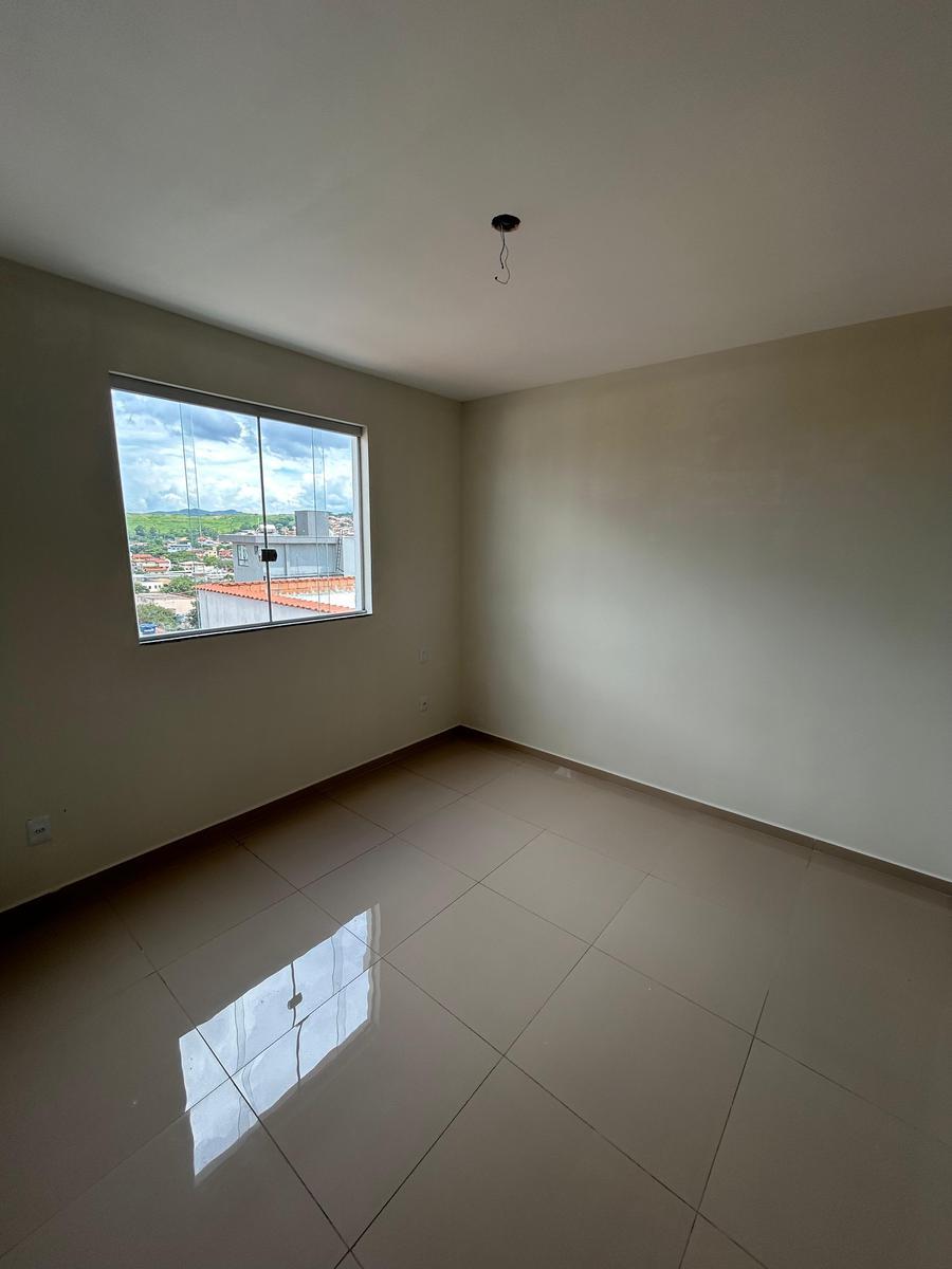 Cobertura, Coqueiros, 2 Quartos, 1 Vaga, 1 Suíte