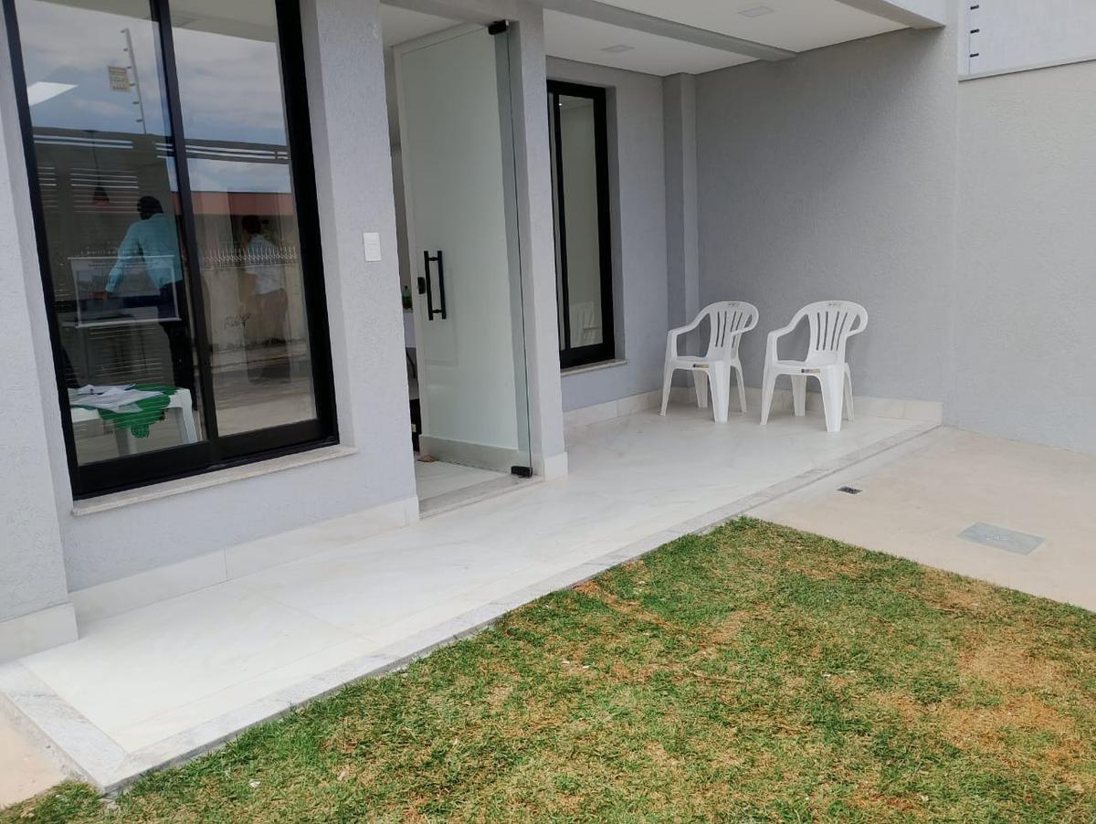 Casa, Planalto, 3 Quartos, 1 Vaga, 1 Suíte
