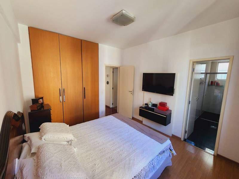 Apartamento, Funcionários, 4 Quartos, 2 Vagas, 1 Suíte