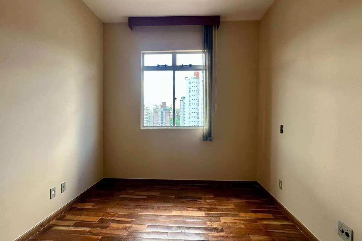 Cobertura, Luxemburgo, 3 Quartos, 2 Vagas, 2 Suítes
