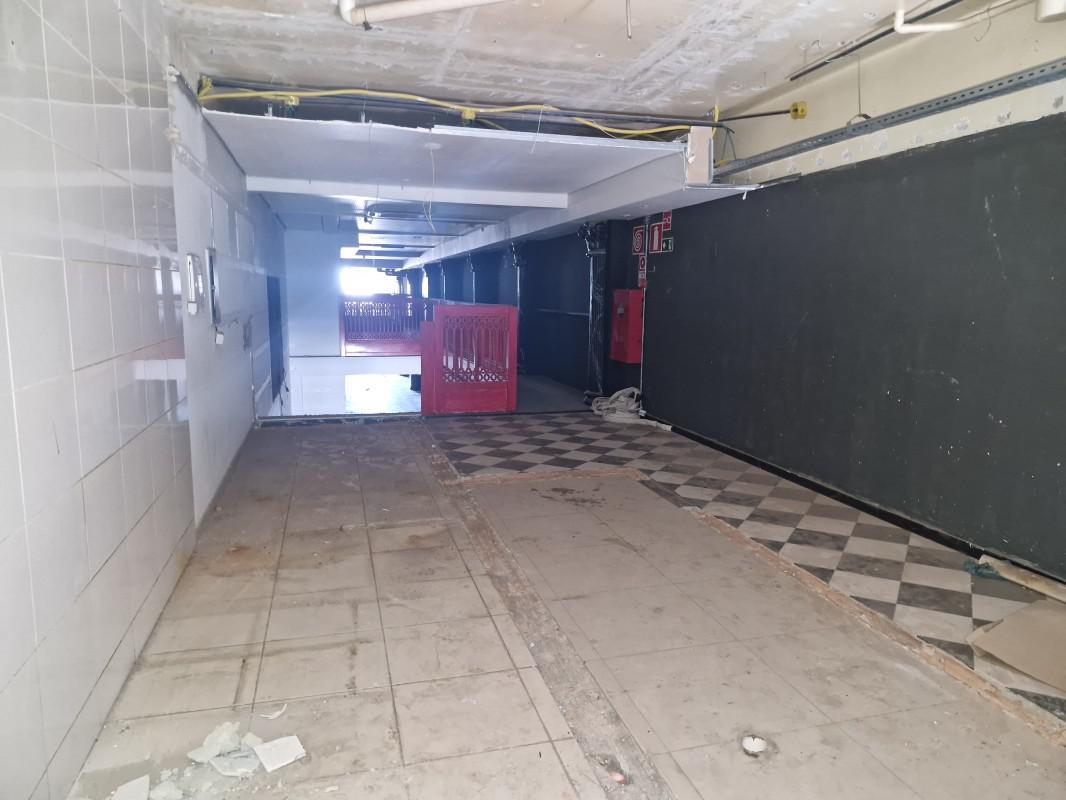 Andar, Estoril, 0 Quarto, 2 Vagas