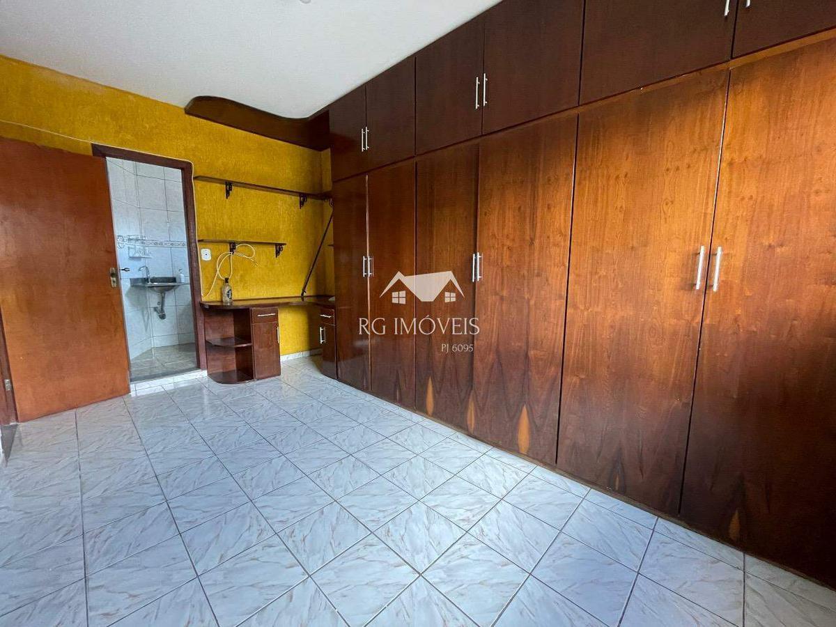 Casa, Milionários, 3 Quartos, 3 Vagas, 1 Suíte