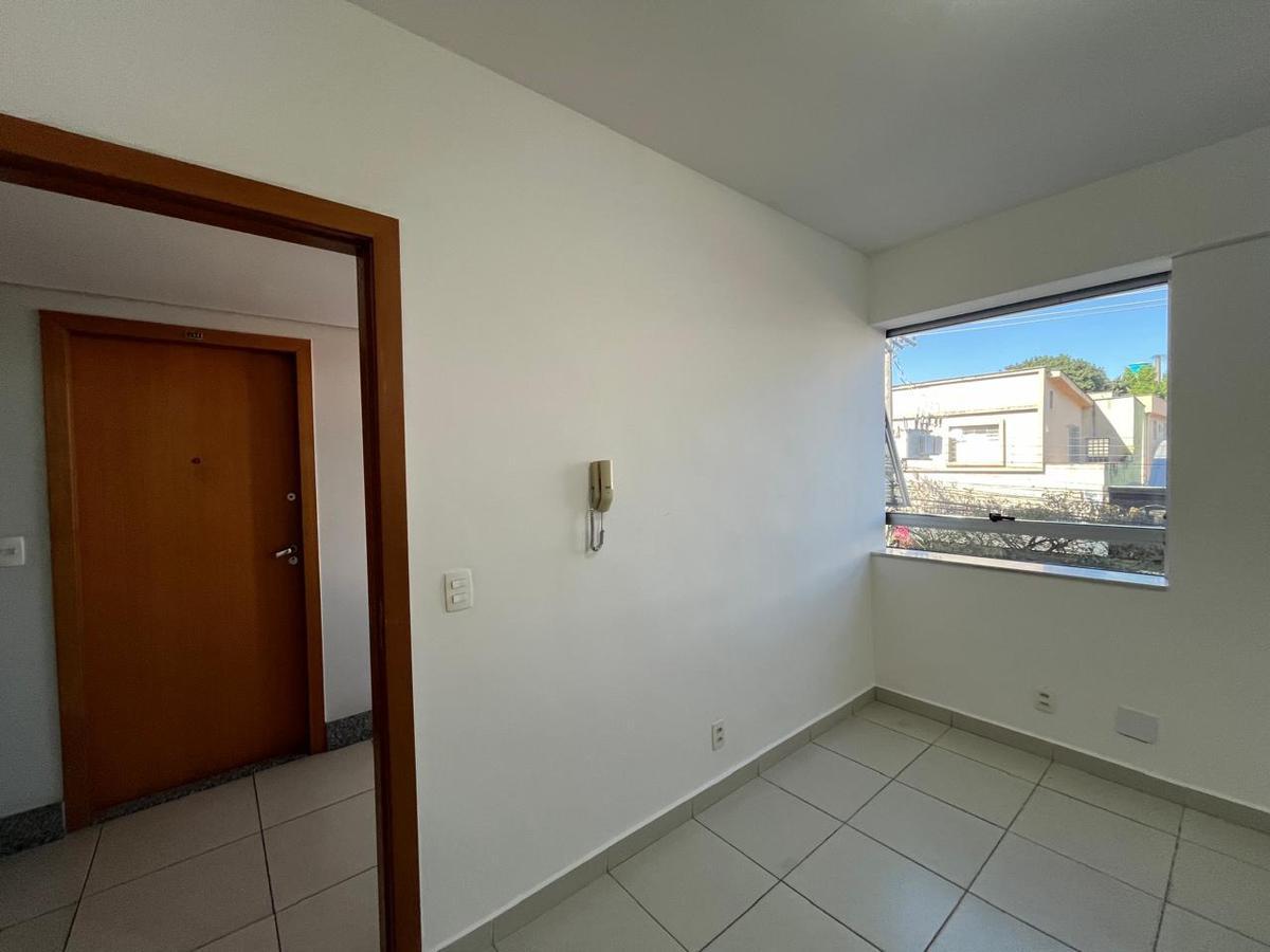 Sala, Padre Eustáquio, 0 Quarto, 1 Vaga