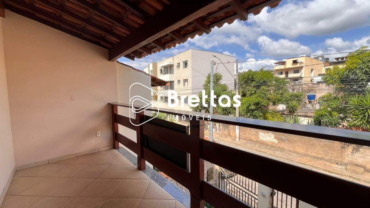 Casa, Centro, 5 Quartos, 2 Vagas, 2 Suítes