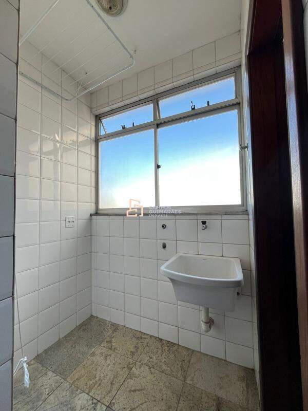 Apartamento, Carlos Prates, 2 Quartos, 1 Vaga