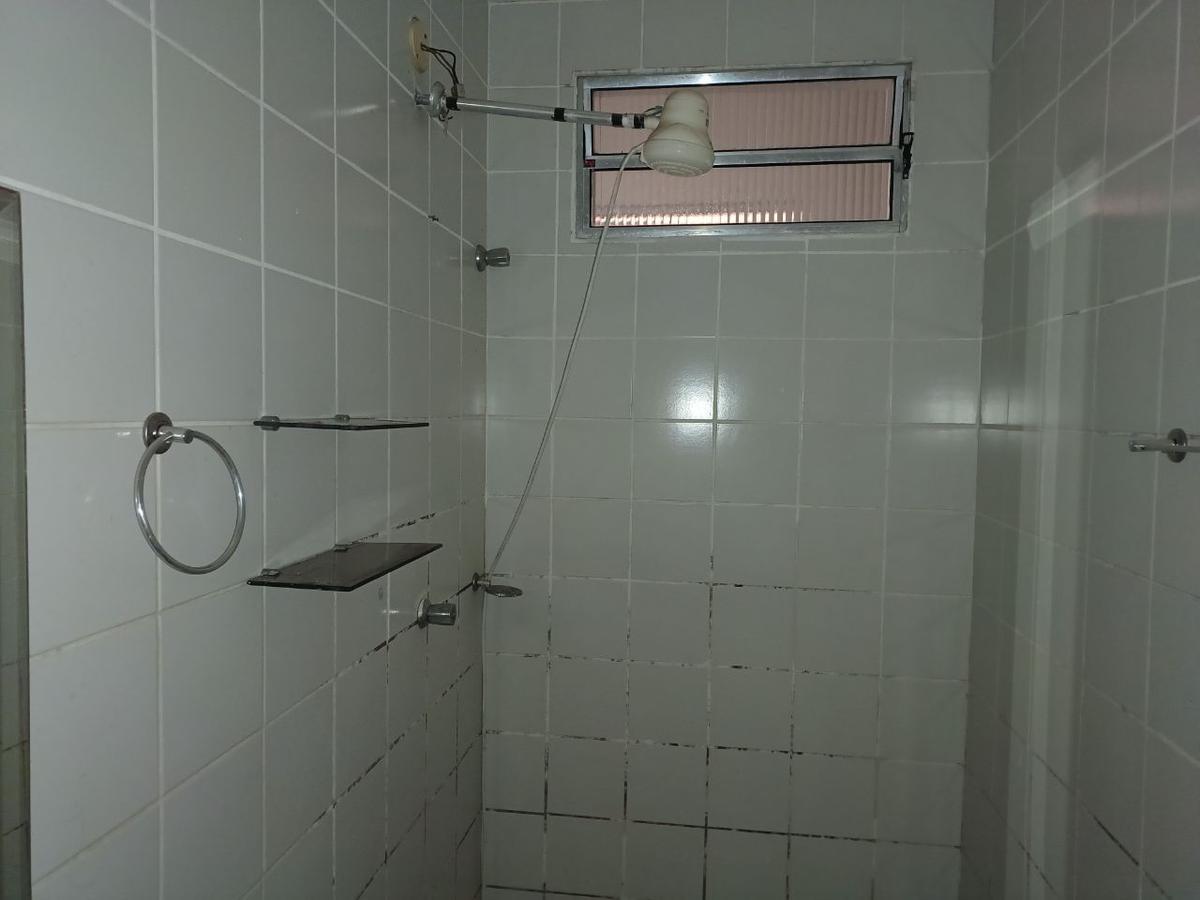 Quitinete, Santa Cruz, 0 Quarto, 0 Vaga