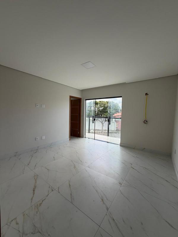 Casa, Santa Helena (barreiro), 3 Quartos, 3 Vagas, 1 Suíte