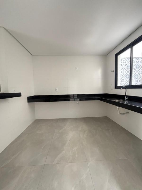 Casa, Itapoã, 3 Quartos, 2 Vagas, 1 Suíte