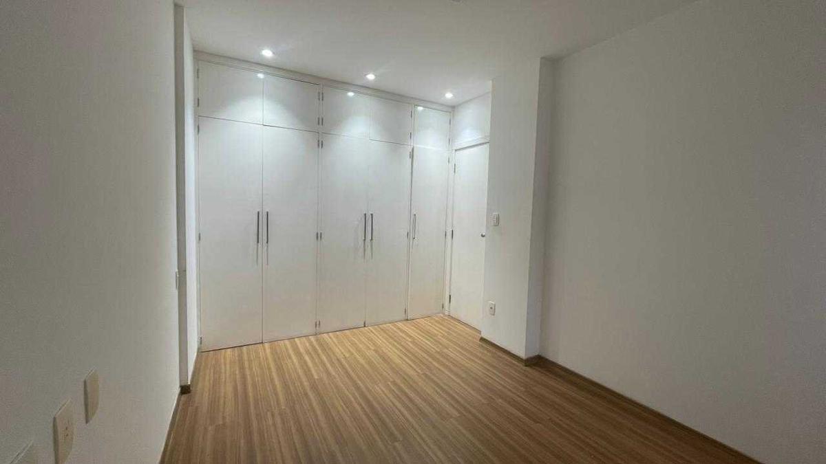 Cobertura, Funcionários, 3 Quartos, 2 Vagas, 1 Suíte