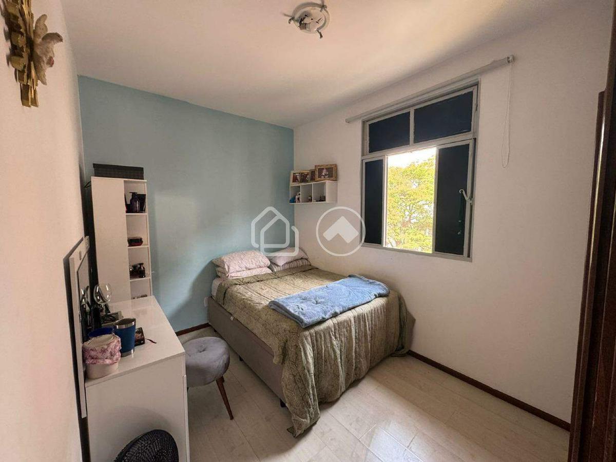Apartamento, Estoril, 4 Quartos, 2 Vagas, 1 Suíte