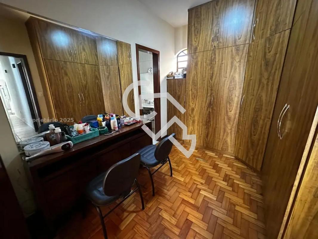 Casa, Nova Granada, 5 Quartos, 6 Vagas, 1 Suíte