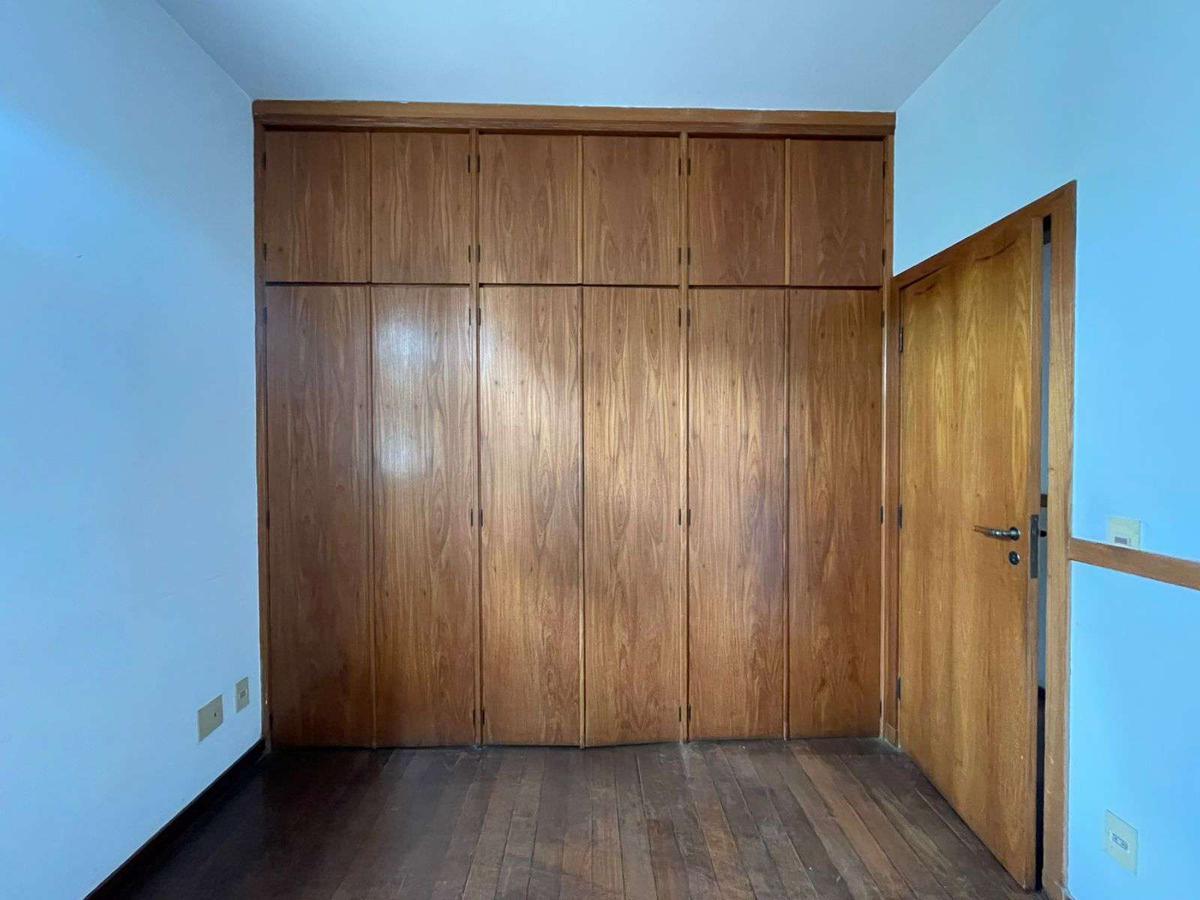 Apartamento, Funcionários, 4 Quartos, 2 Vagas, 1 Suíte