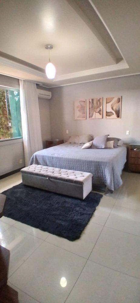 Casa, Jardim Riacho das Pedras, 3 Quartos, 6 Vagas, 1 Suíte