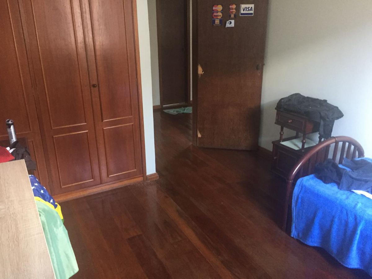 Casa, Coqueiros, 4 Quartos, 7 Vagas, 1 Suíte