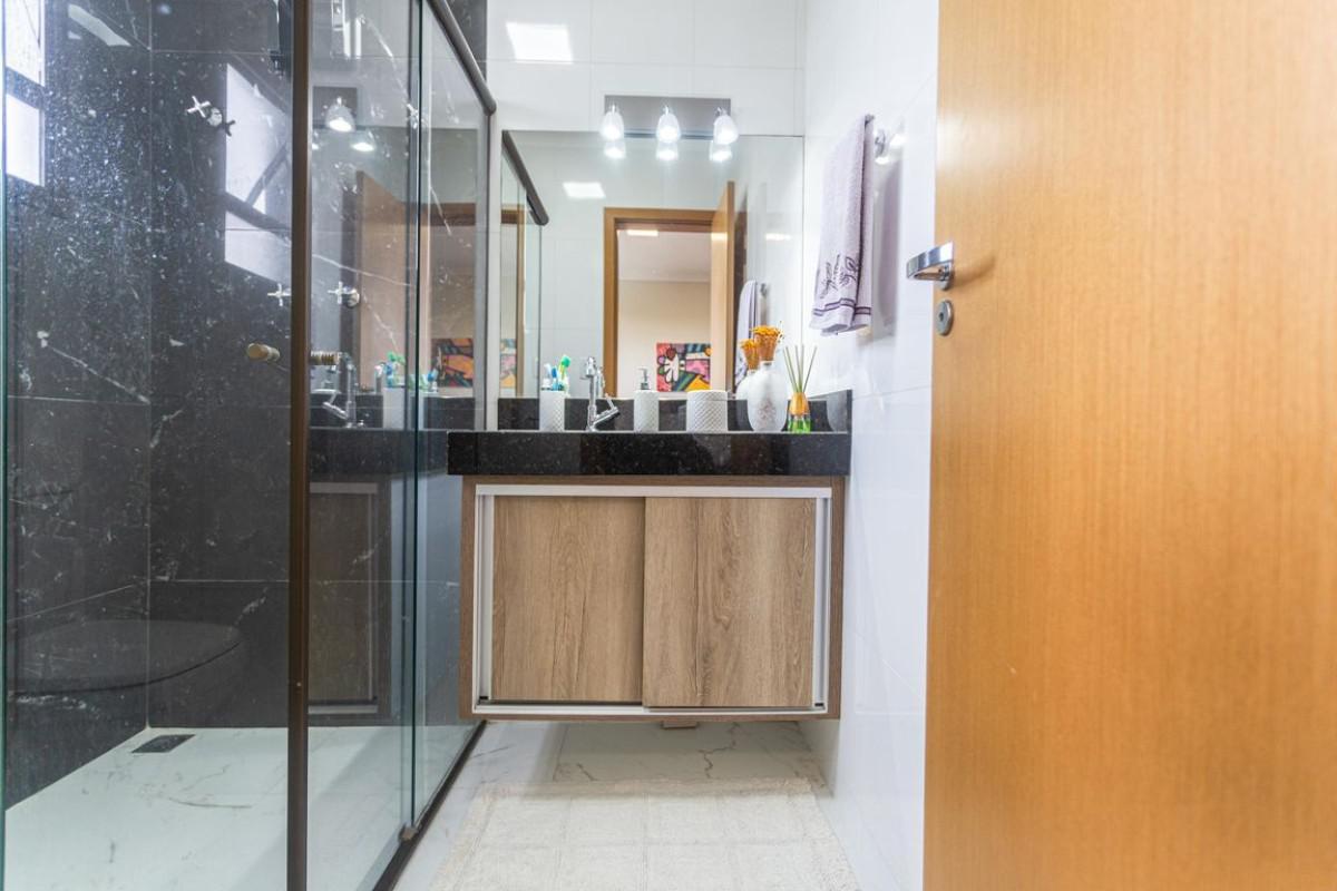 Casa, Santa Efigênia, 3 Quartos, 3 Vagas, 1 Suíte