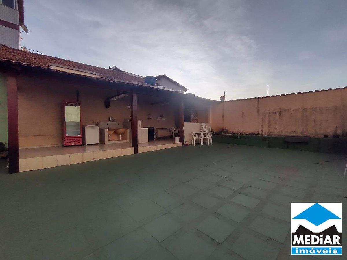 Casa, Colégio Batista, 6 Quartos, 4 Vagas, 1 Suíte