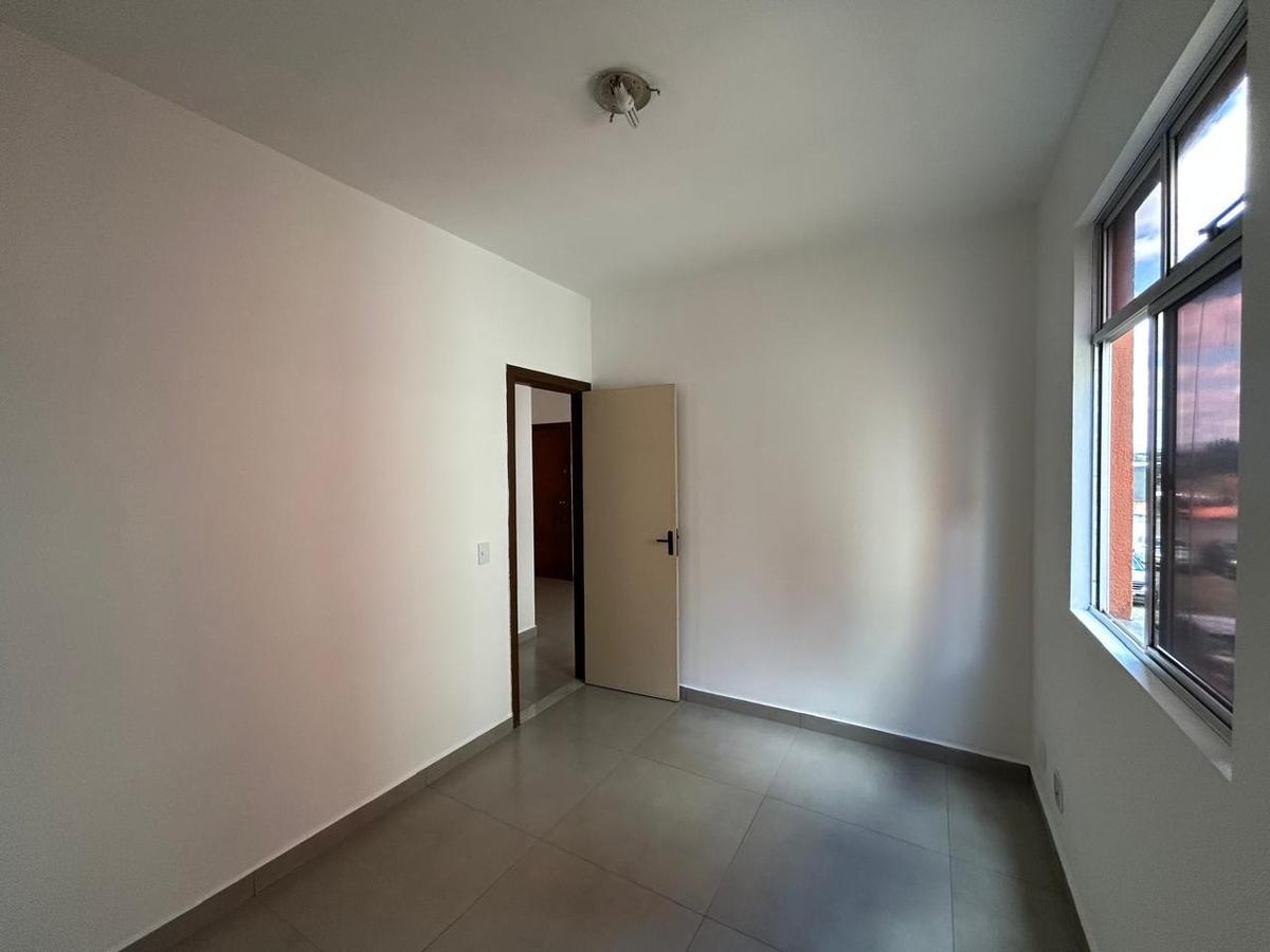 Apartamento, Centro, 2 Quartos, 1 Vaga