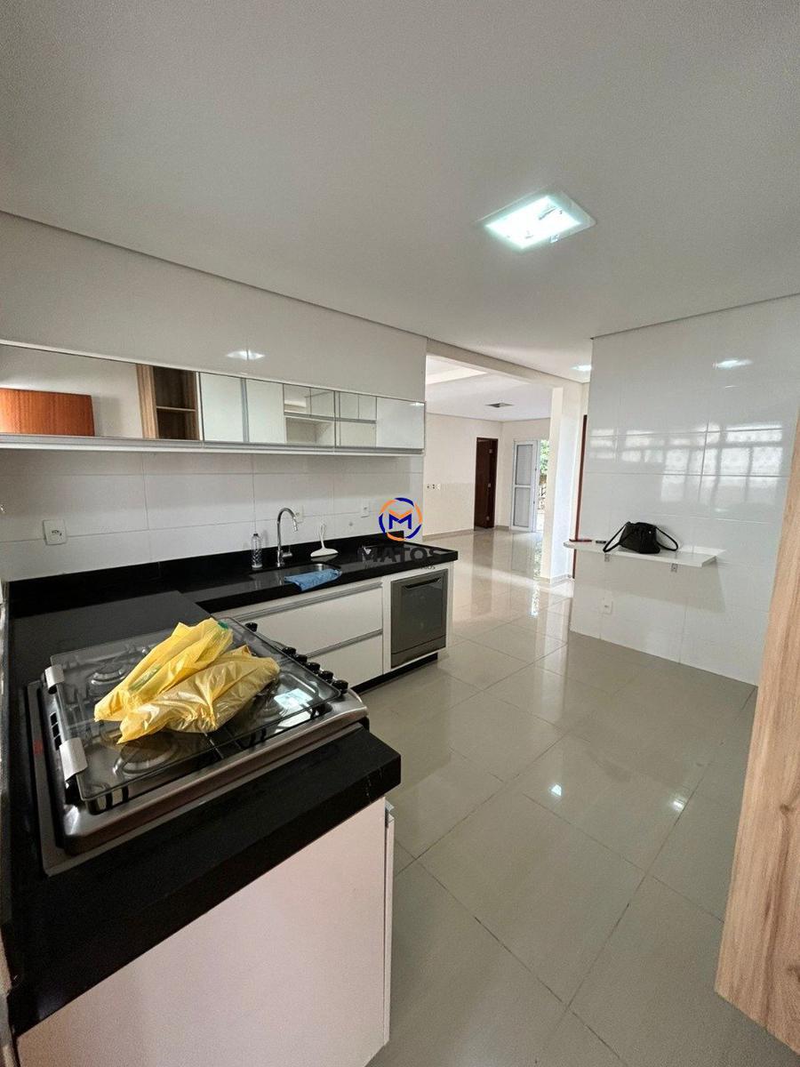 Casa, Asteca (são Benedito), 5 Quartos, 5 Vagas, 2 Suítes