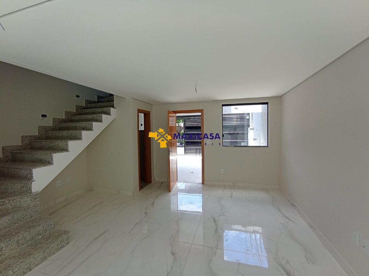 Casa, Santa Mônica, 3 Quartos, 2 Vagas, 1 Suíte