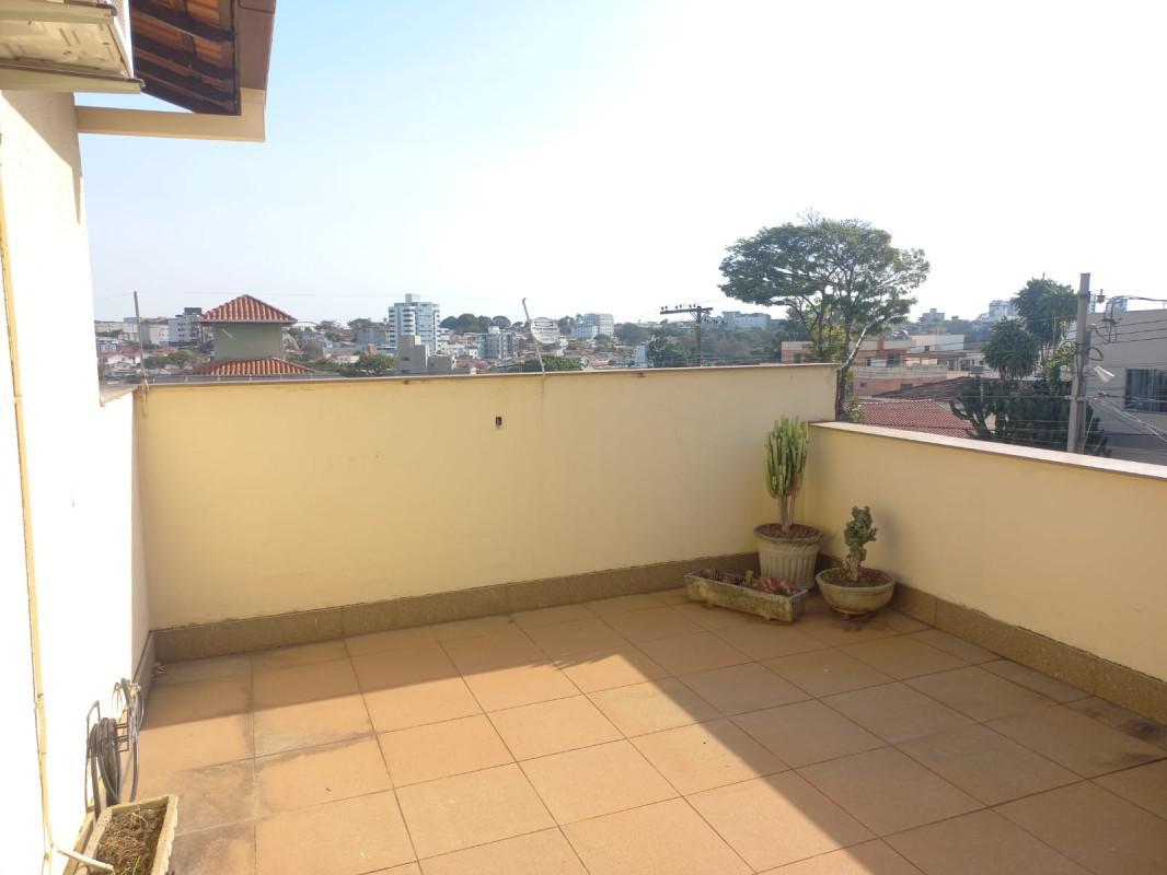 Casa, Itapoã, 4 Quartos, 2 Vagas, 1 Suíte