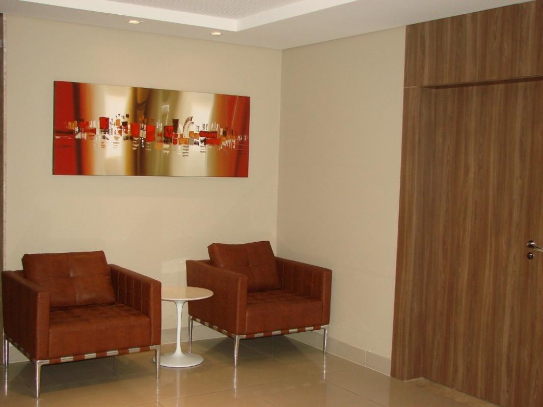 Sala, Barro Preto, 0 Quarto, 2 Vagas
