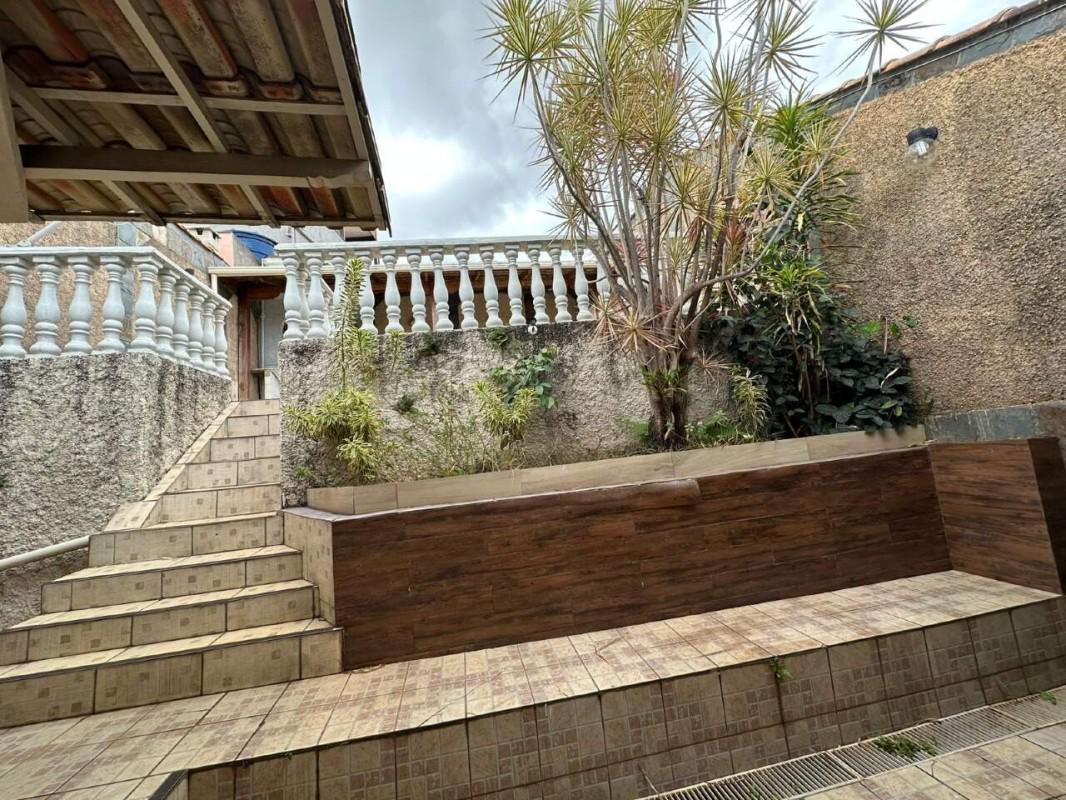 Casa, Teixeira Dias, 3 Quartos, 2 Vagas, 1 Suíte