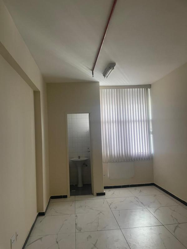 Sala, Centro, 0 Quarto, 0 Vaga, 1 Suíte