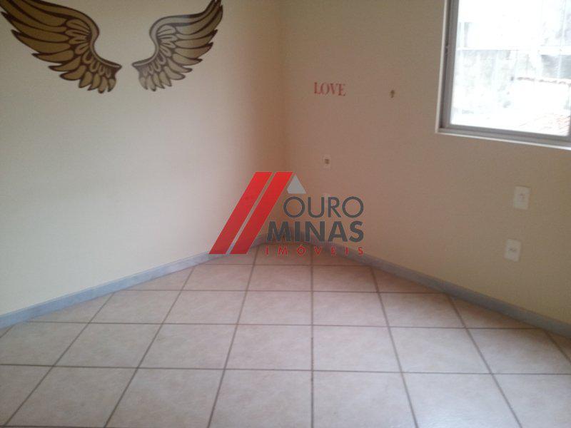 Apartamento, Sagrada Família, 2 Quartos, 1 Vaga, 1 Suíte