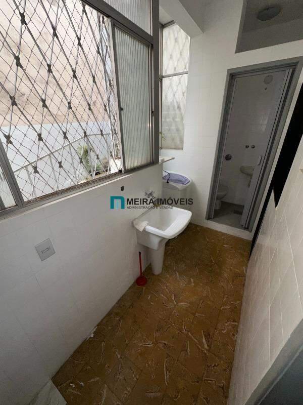 Apartamento, Funcionários, 2 Quartos, 0 Vaga