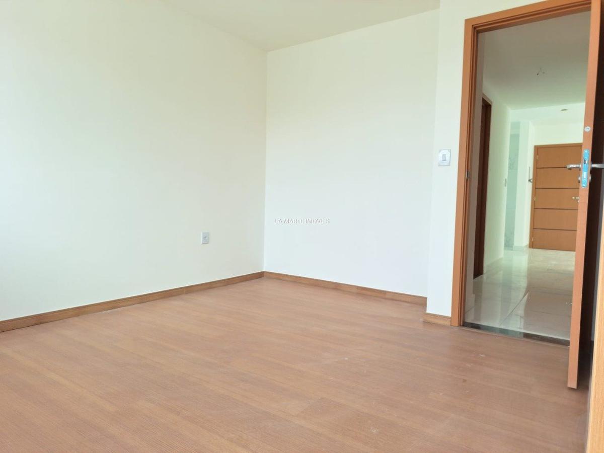 Apartamento, Santa Cruz Industrial, 3 Quartos, 1 Vaga, 1 Suíte