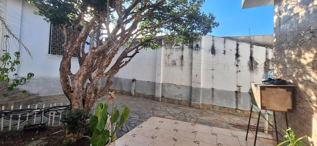 Casa, Colégio Batista, 4 Quartos, 2 Vagas